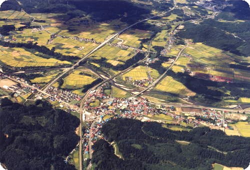 舟形周辺の様子航空写真の画像