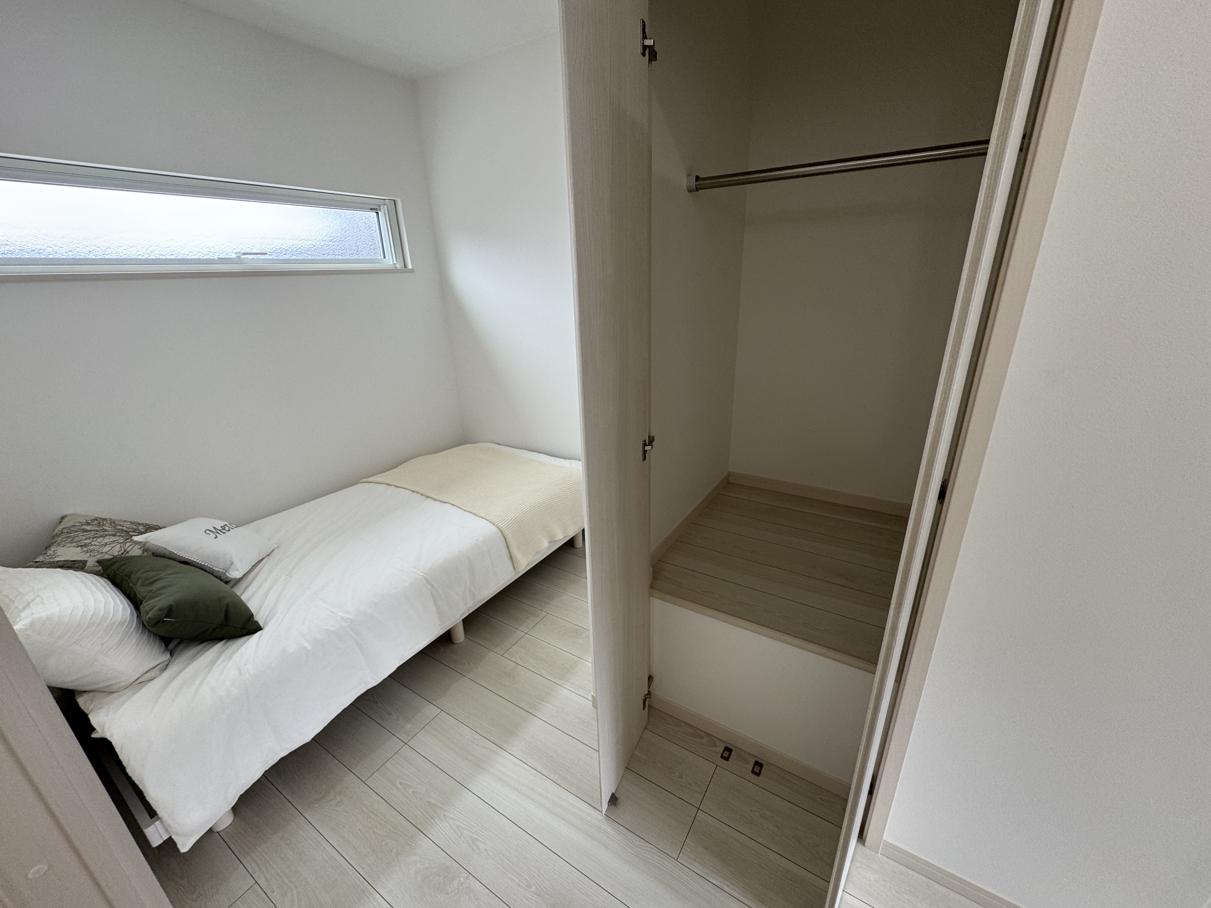 3_202506bed.JPG